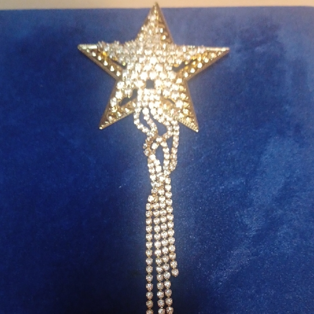 Kirks Folly Gold Rhinestone Star Brooch